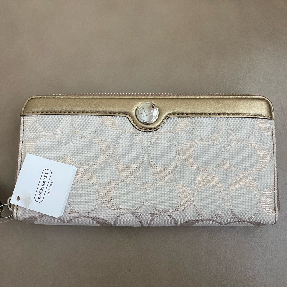 Coach wallet